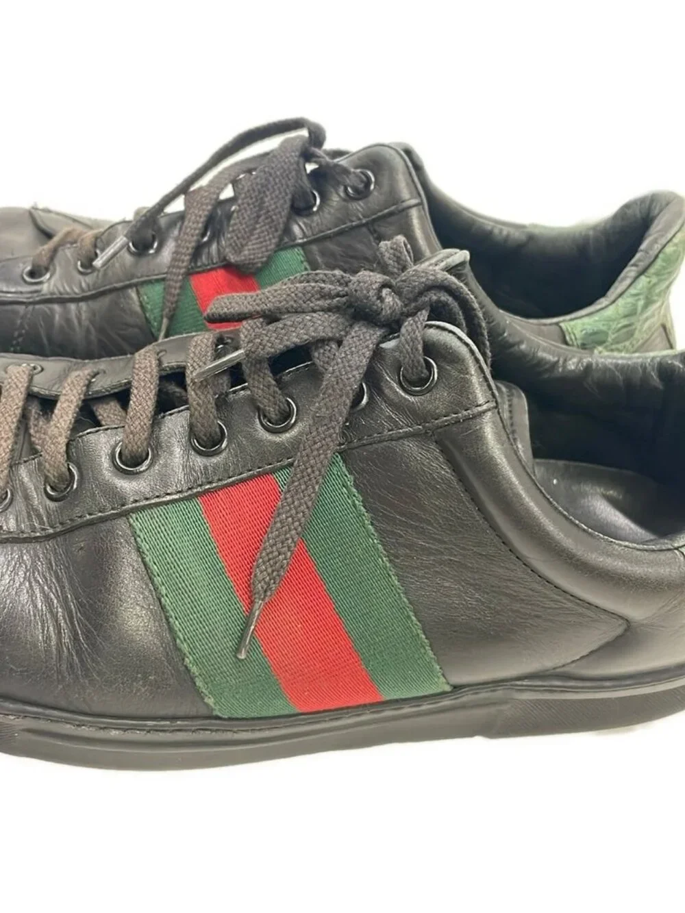 Gucci Sneakers Black Dark Green Red Embossed Leather